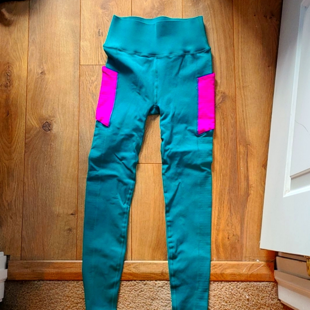 Fablerics sculpt leggings